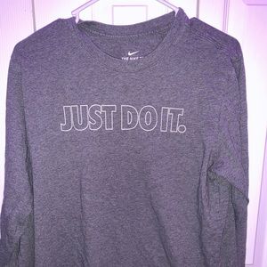 long sleeved nike tee